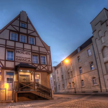 Hotel Siesta Świebodzin Kültér fotó