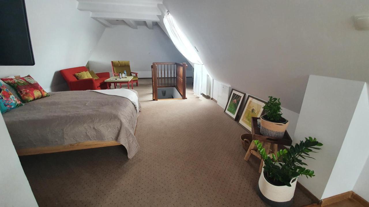 Hotel Siesta Świebodzin Kültér fotó