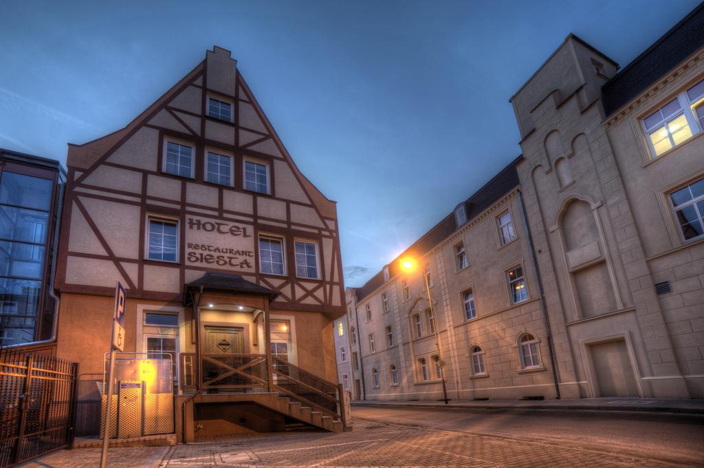 Hotel Siesta Świebodzin Kültér fotó
