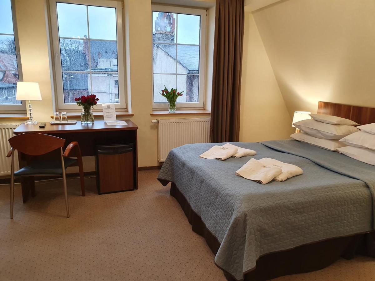 Hotel Siesta Świebodzin Kültér fotó